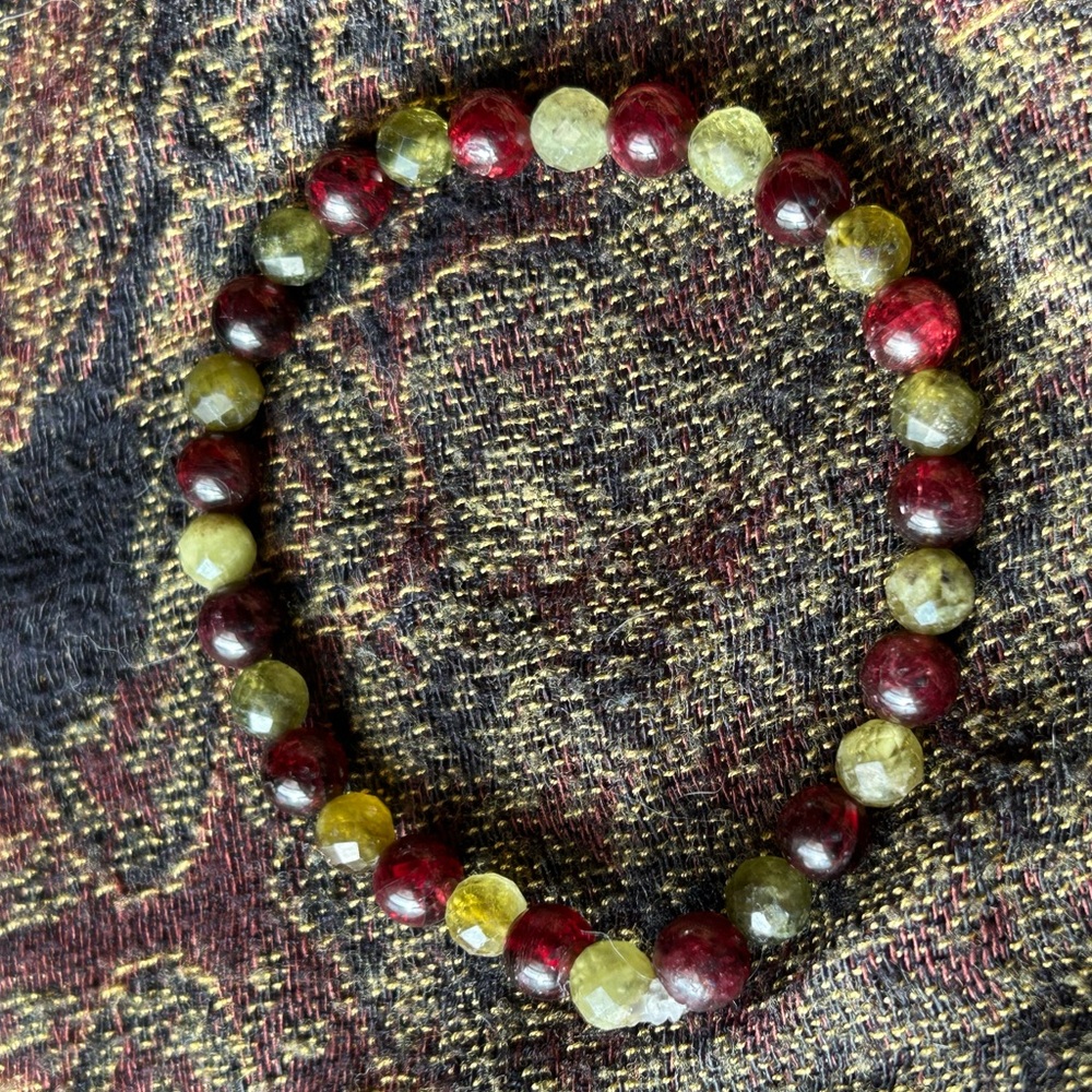 AAA red & Green Garnet Passion bracelet 6mm facet and smooth round beads.